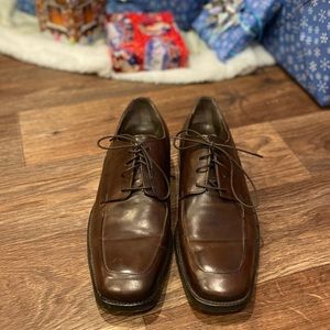 *Banana Republic* Men’s Brown Leather Shoes